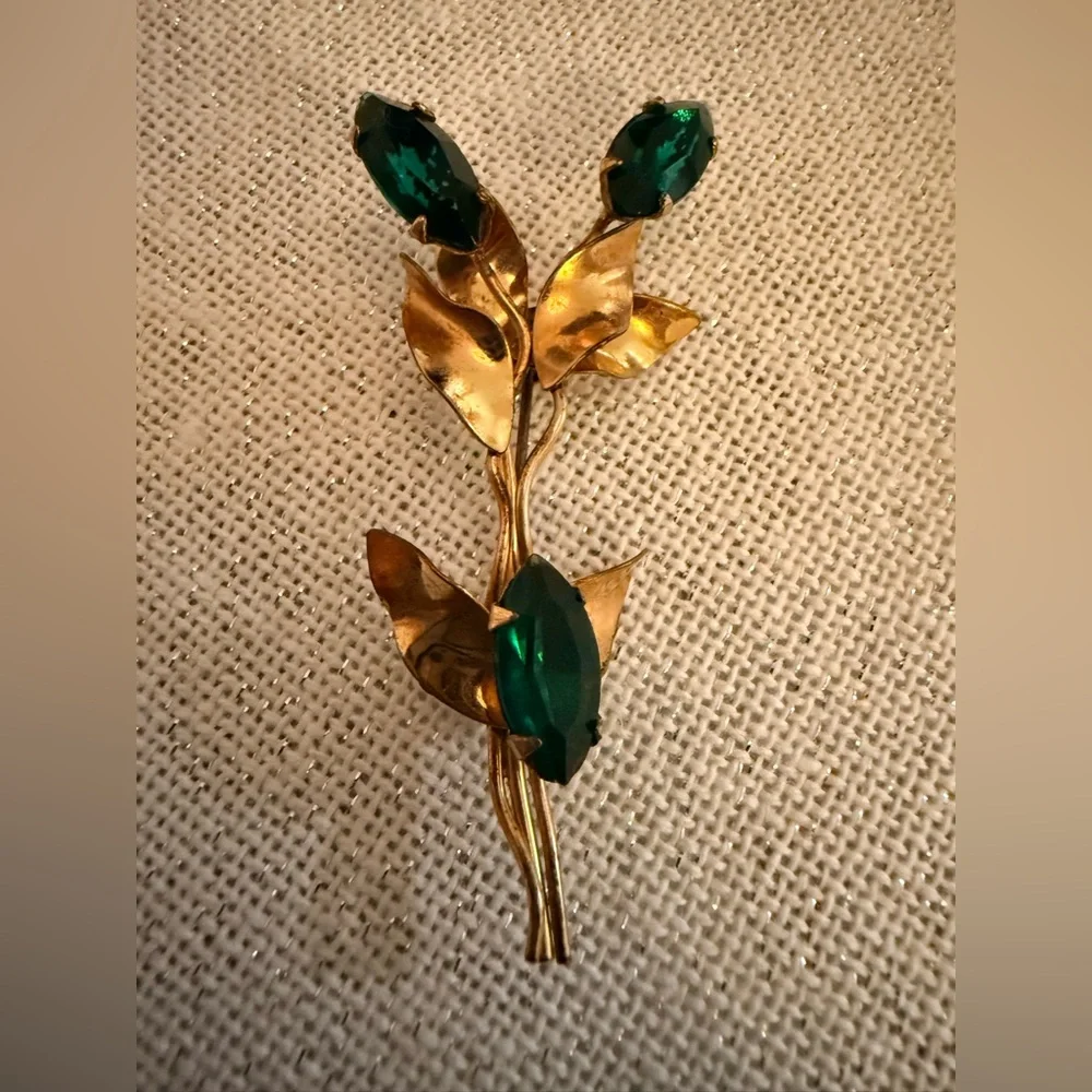 Vintage brooch 10k Gold filled with Green gemstone - Picture 4 of 6